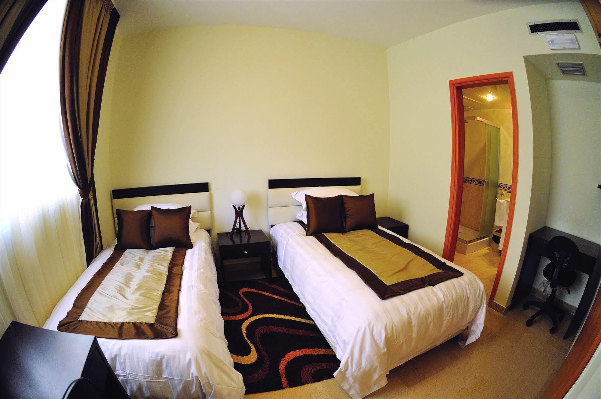 Bliss 3000 Furnished Studios Bejrút Kültér fotó